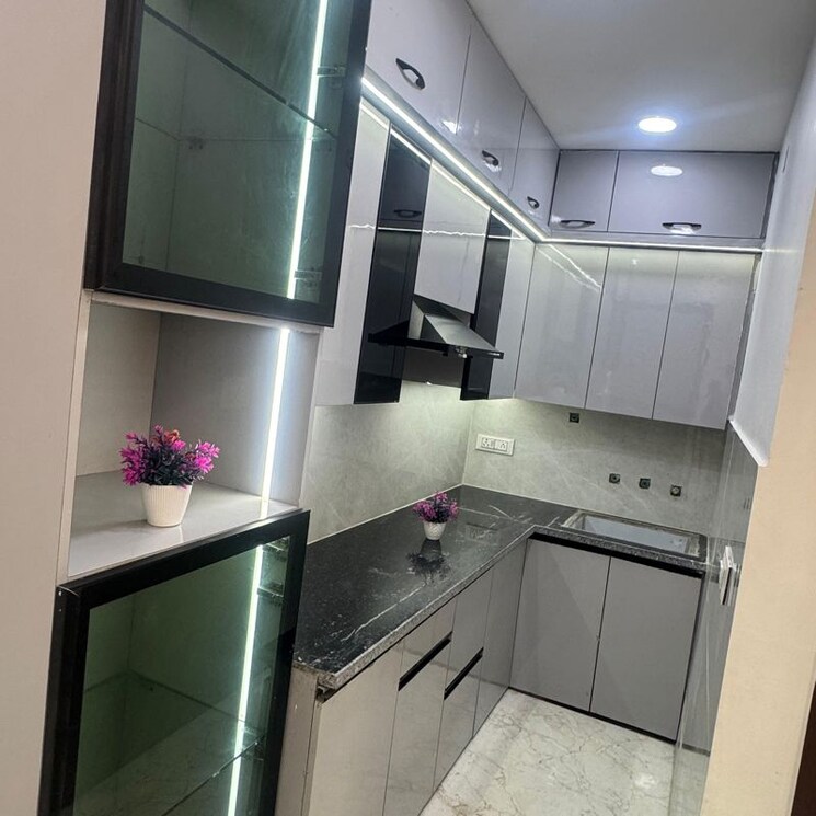 Kitchen, vipin garden 3 Bedroom 60 Sq.Yd. Builder Floor In Vipin Garden Delhi 9727201