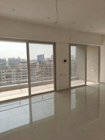 Room in 3 BHK Apartment at Millennium Emirus, Wakad – for Sale