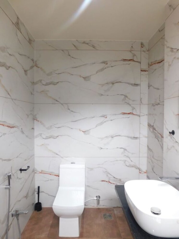 Bathroom, jubilee hills 3 Bedroom 3100 Sq.Ft. Builder Floor In Jubilee Hills Hyderabad 9727241