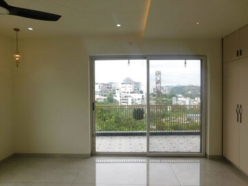 Room in 3 BHK Builder Floor at Jubilee Hills – for Sale