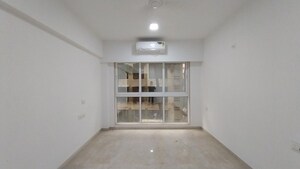 Room in 2 BHK Apartment at Vile Parle East – for Rent