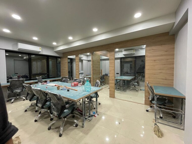  Parking, goyal-palladium Commercial Office Space 873 Sq.Ft. In Makarba Ahmedabad 9727256