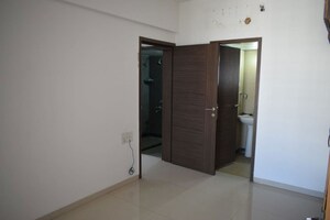 Room in 2 BHK Apartment at Alcon Royce, Kondhwa – for Rent
