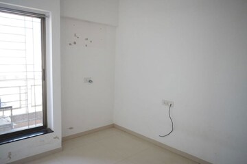 Room in 2 BHK Apartment at Alcon Royce, Kondhwa – for Rent