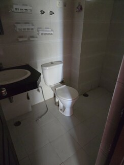 2 BHK Apartment For Rent in VVIP Addresses