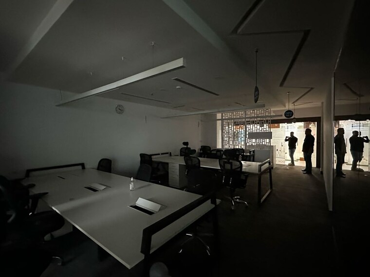 Team Area, jmd-megapolis Commercial Office Space 2200 Sq.Ft. In Tikri Gurgaon 9727283