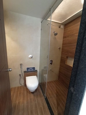 Attached Bathroom in 3 BHK Apartment at Solitaire Kothrud, Kothrud – for Sale