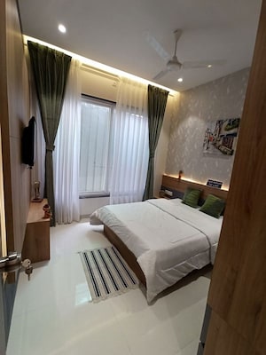 Bedroom in 3 BHK Apartment at Solitaire Kothrud, Kothrud – for Sale