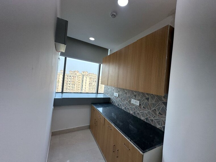 Kitchen, spaze-itech-park Commercial Office Space 1000 Sq.Ft. In Sispal Vihar Gurgaon 9727332