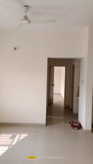 Room in 2 BHK Apartment at Kumar Megapolis, Hinjewadi – for Rent