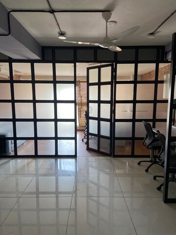 Room in  Office Space at Samriddhi Colonnade 2, Bodakdev – for Rent