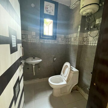 Bathroom in 2 BHK Builder Floor at Malviya Nagar – for Rent
