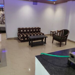 Team Area in 1 BHK Builder Floor at Malviya Nagar – for Rent