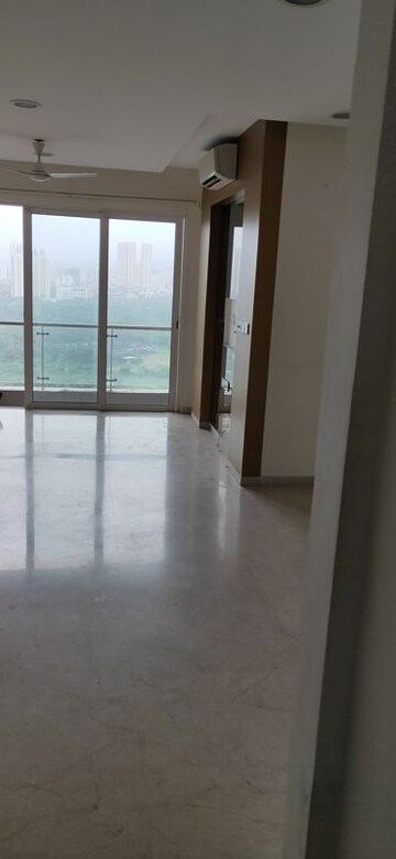 2 BHK Apartment For Sale in Lodha Fiorenza, Goregaon East