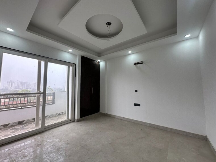 Room, parklands 4 Bedroom 1600 Sq.Ft. Builder Floor In Sector 85 Faridabad 9727400