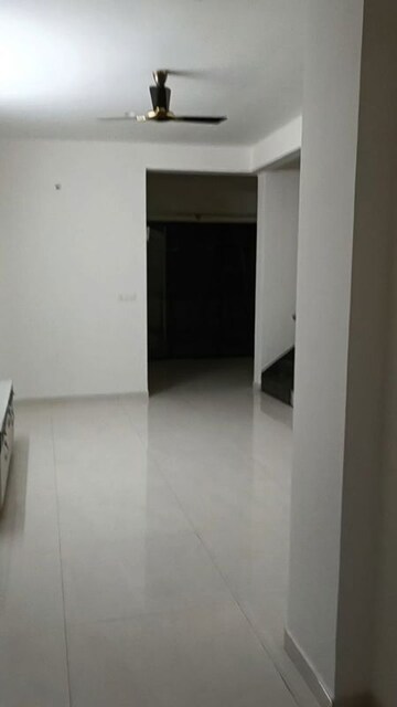 Room in 3 BHK Villa at Ramamurthy Nagar – for Sale
