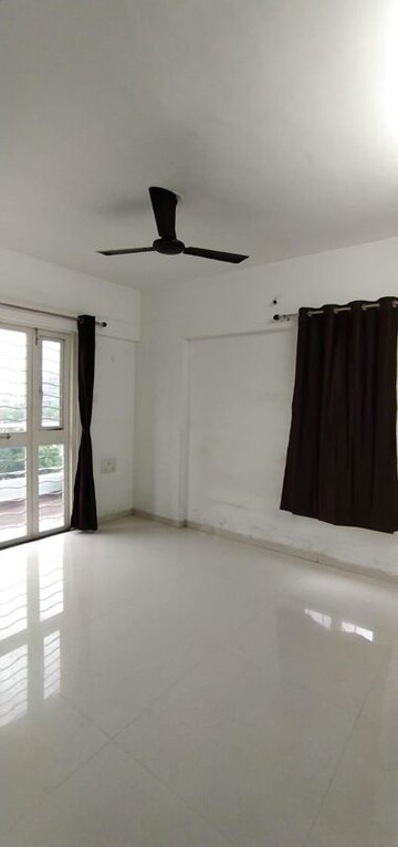 Master Bedroom in 2 BHK Apartment at Rahul Park - D1 D2 D3 Building, Warje – for Rent