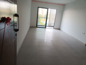 Room in 2.5 BHK Apartment at Adani Atelier Greens, Koregaon Park – for Rent