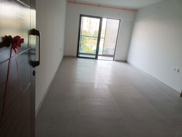 Room in 2.5 BHK Apartment at Adani Atelier Greens, Koregaon Park – for Rent