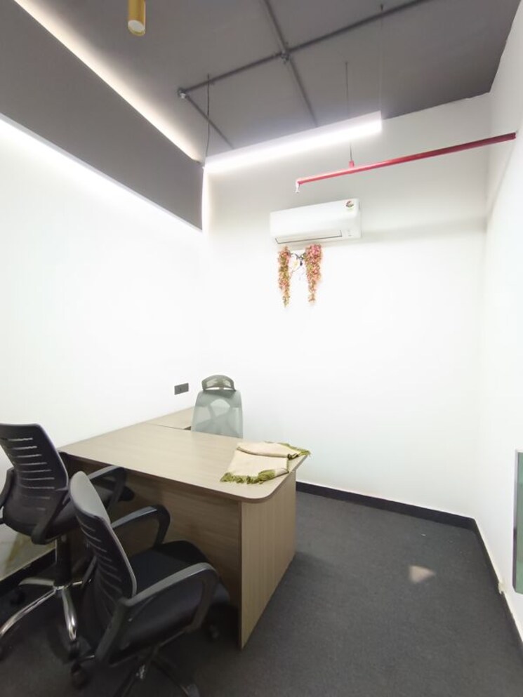 Team Area, sector 4 Commercial Office Space 500 Sq.Ft. In Sector 4 Noida 9727436