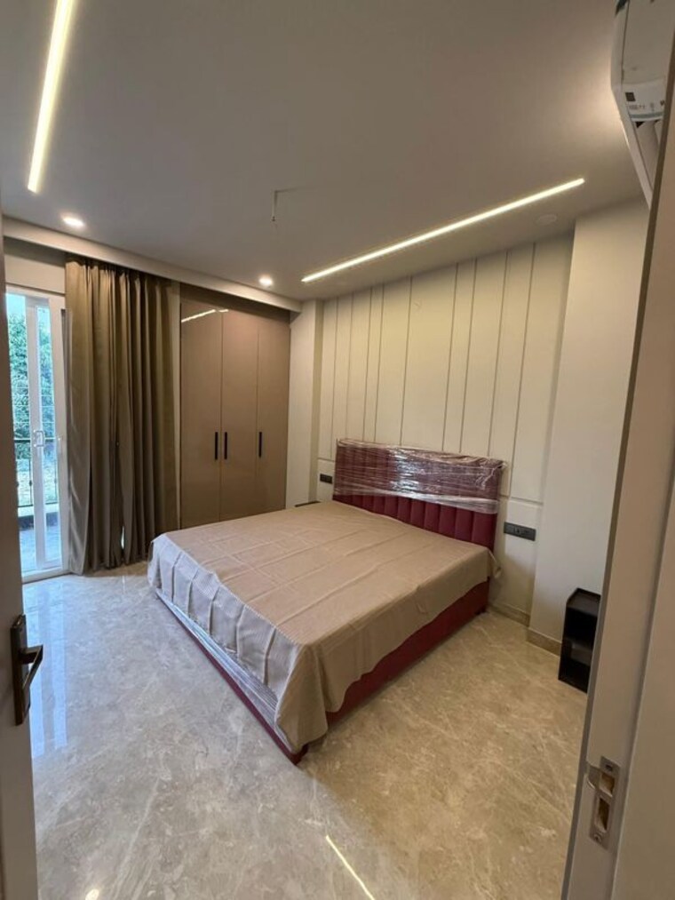 Bedroom, smart-world-orchard 3 Bedroom 1680 Sq.Ft. Apartment In Sector 61 Gurgaon 9727438