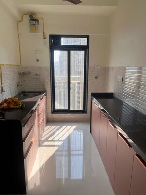 2 BHK Apartment For Rent in Oxford Navrang Crystal, Goregaon West