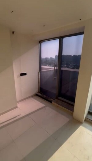 Room in  Office Space at Sola – for Rent