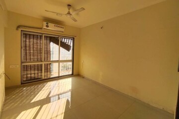 Room in 2 BHK Apartment at Sethia Grandeur, Bandra East – for Rent
