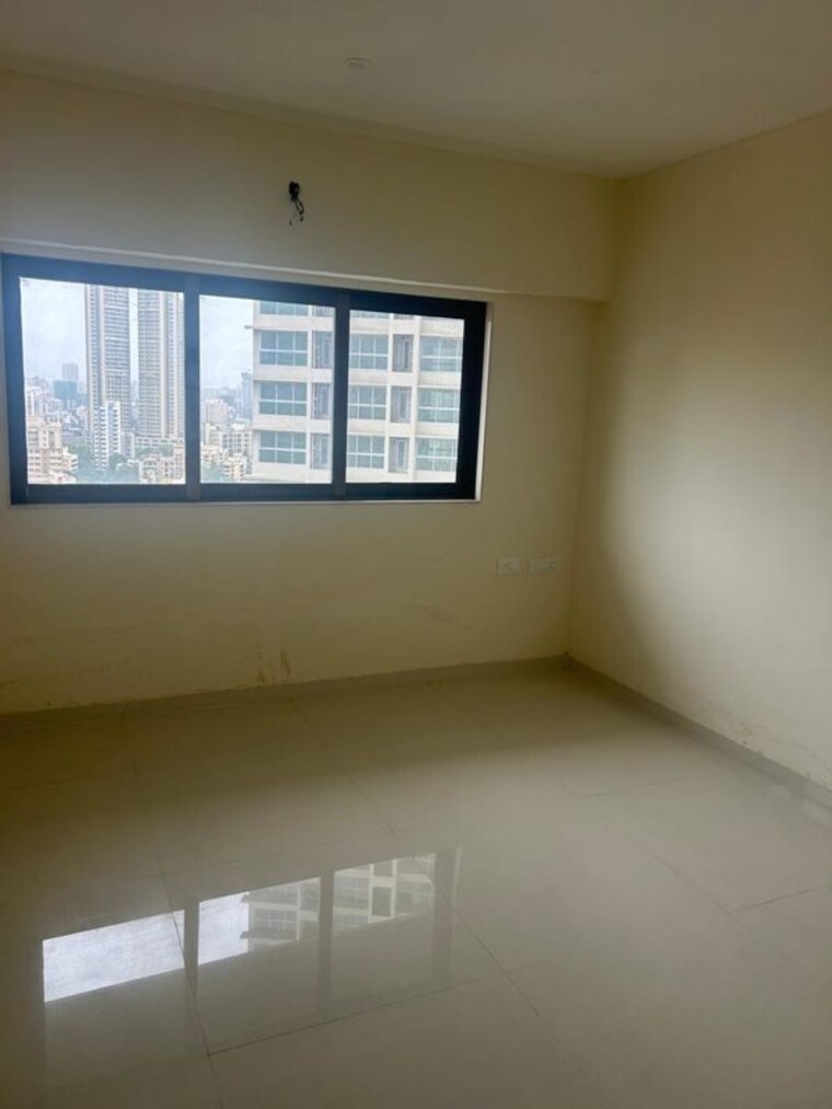 Room, churchgate Commercial Office Space 4700 Sq.Ft. In Churchgate Mumbai 9727508