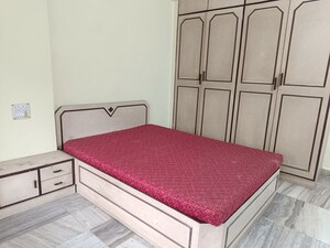 Room in  Pg at Malad West – for Rent