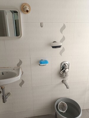  Pg For Rent in Malad West