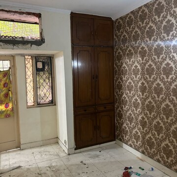 2 BHK Apartment For Rent in Rwa Jalvayu Vihar Noida, Sector 25