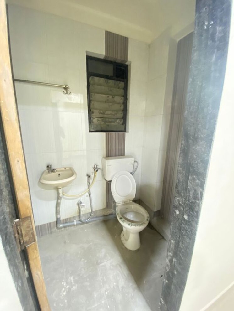 Bathroom, wakad 3 Bedroom 1200 Sq.Ft. Apartment In Wakad Pune 9727568