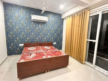 Bedroom in 1 BHK Builder Floor at Sector 23 – for Rent