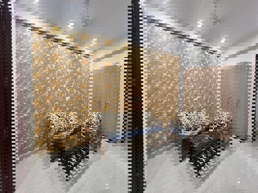 1 BHK + Pooja Room Builder Floor For Rent in Sector 23