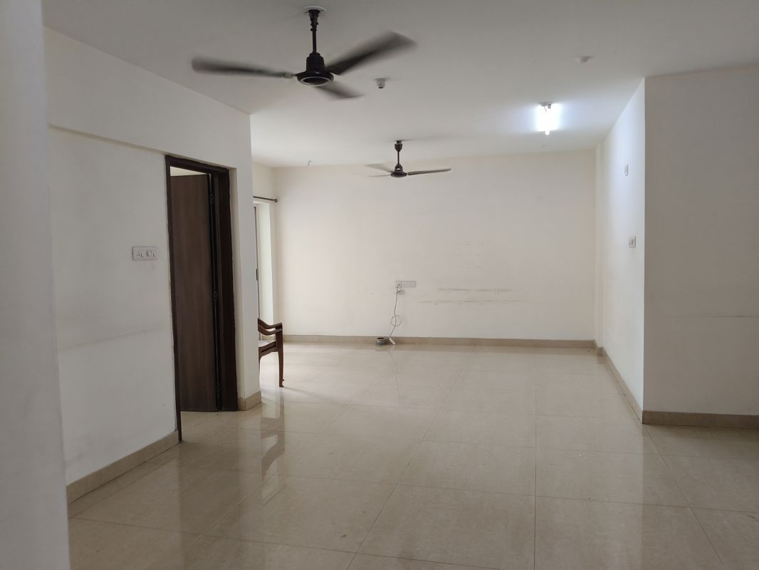 3 BHK + Servant Room Apartment For Rent in Lokhandwala Whispering Palms XXclusives