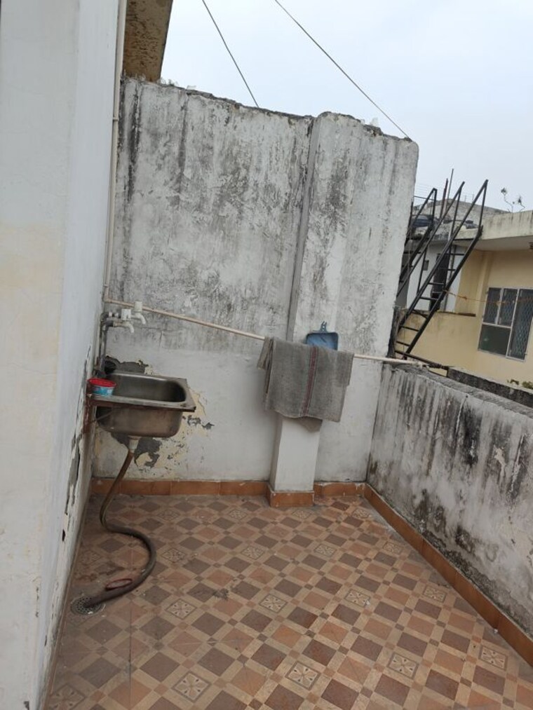 Balcony, sarita vihar 1 RK 250 Sq.Ft. Independent House In Sarita Vihar Delhi 9727596