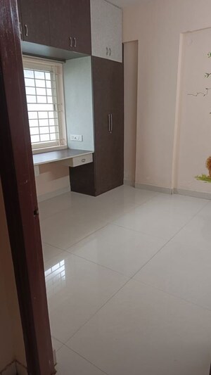 Room in 2 BHK Builder Floor at Green Rose Manshions, Belathur – for Rent