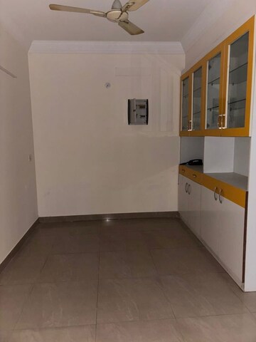 Room in 3 BHK Apartment at Casa Woodstock, Sector 16c Greater Noida – for Sale