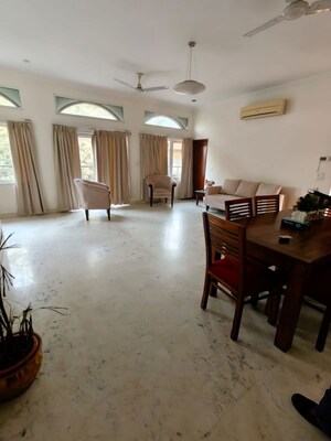 2 BHK Builder Floor For Rent in Vasant Vihar