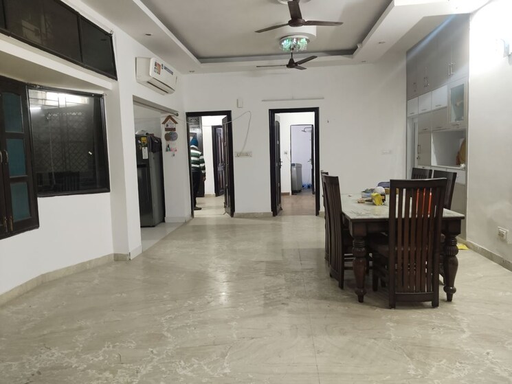  Parking, sector 35 3 Bedroom 3150 Sq.Ft. Builder Floor In Sector 35 Faridabad 9727639