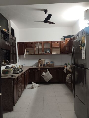 Kitchen in 3 BHK Builder Floor at Sector 35 – for Rent
