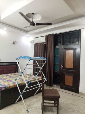 Living Room in 3 BHK Builder Floor at Sector 35 – for Rent