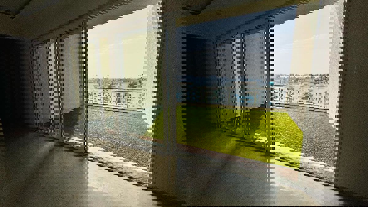 4 BHK + Extra Room 2450 Sq.Ft. Apartment in Supreme Amadore