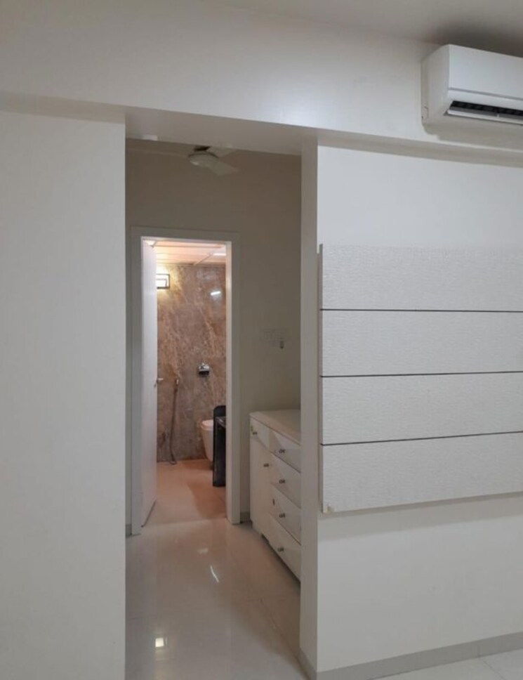 Room, alcon-royce 3 Bedroom 1100 Sq.Ft. Apartment In Kondhwa Pune 9727677