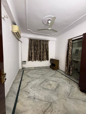 Bedroom in 2 BHK Builder Floor at Saket – for Sale
