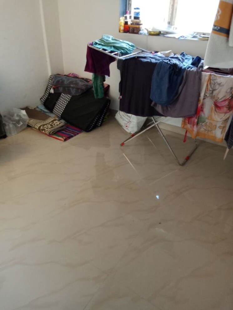  Parking, gokuldham-complex 1 RK 300 Sq.Ft. Apartment In Goregaon East Mumbai 9727699