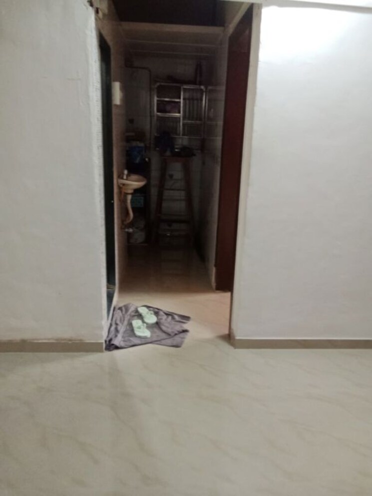 Room, gokuldham-complex 1 RK 300 Sq.Ft. Apartment In Goregaon East Mumbai 9727699