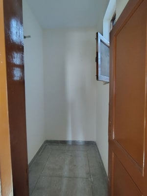 Building Lobby in 3 BHK Builder Floor at Palam Vihar – for Rent