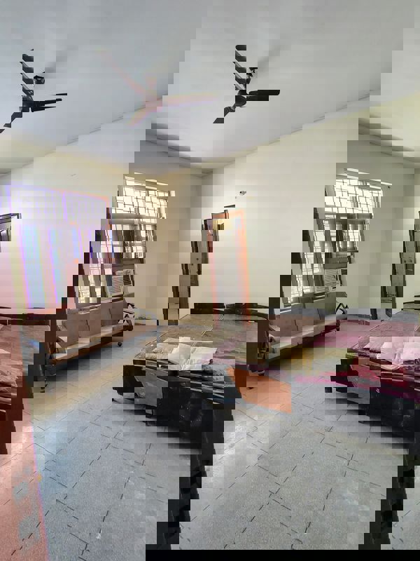 3 BHK + Pooja Room Builder Floor For Rent in Palam Vihar